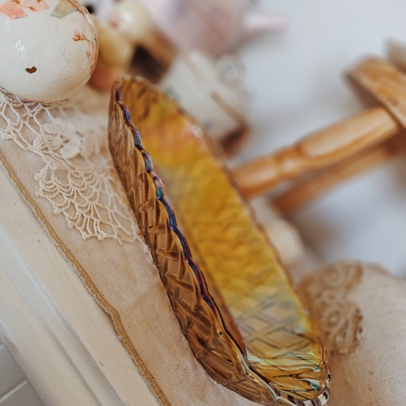 Vintage Iridescent Carnival Glass Tray Bowl - Picture 3 of 4